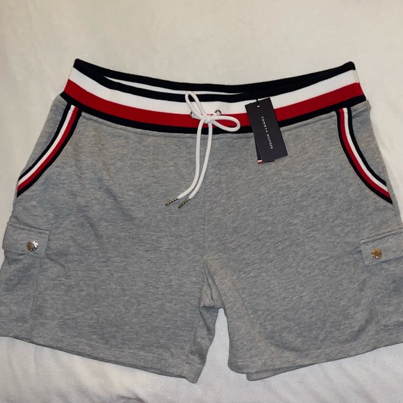 New! Tommy Hilfiger Relaxed ‘Sneaker’ Striped Waist Gray Sweat Shorts Size L♥️🤍 - Picture 2 of 8